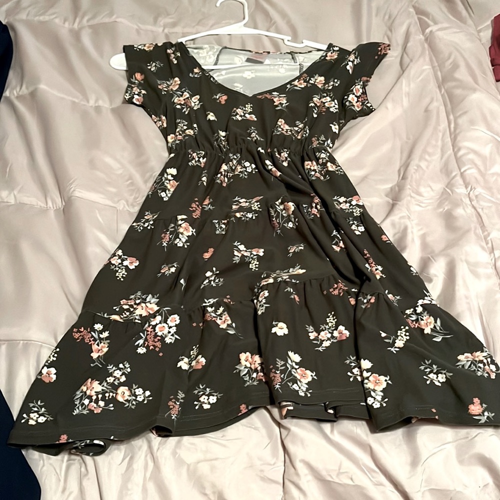 Olive green floral ruffled mini dress sz XS